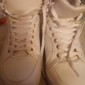 Mens sneakers